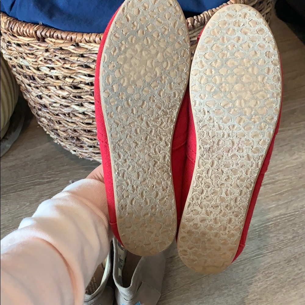 Toms - Picture 4 of 7